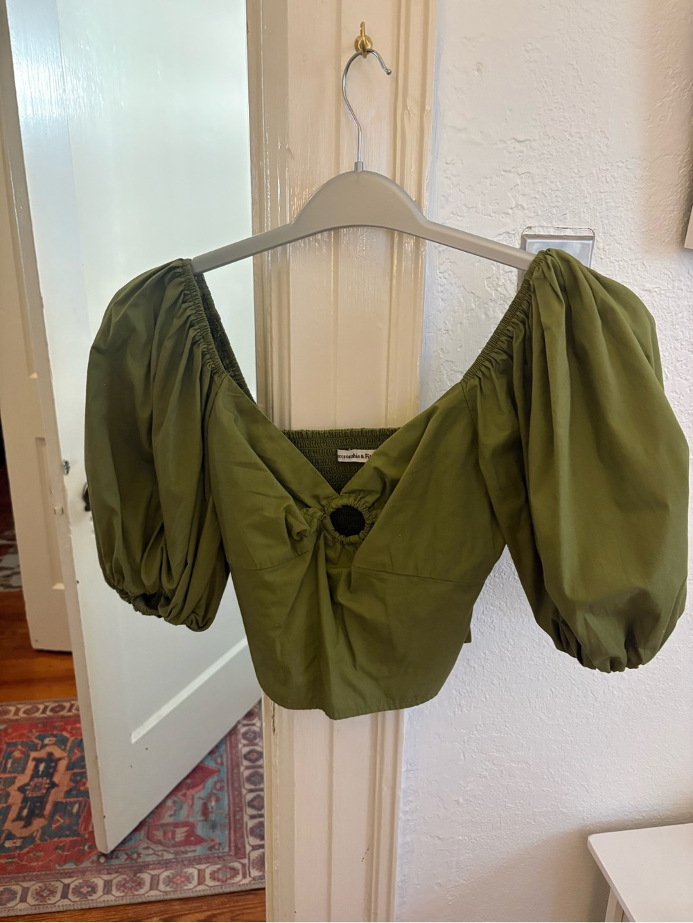 Abercrombie & Fitch Olive Green Puff-Sleeve Crop Top